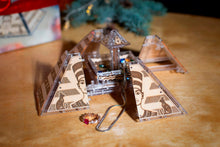 Lade das Bild in den Galerie-Viewer, SCHATZKISTE